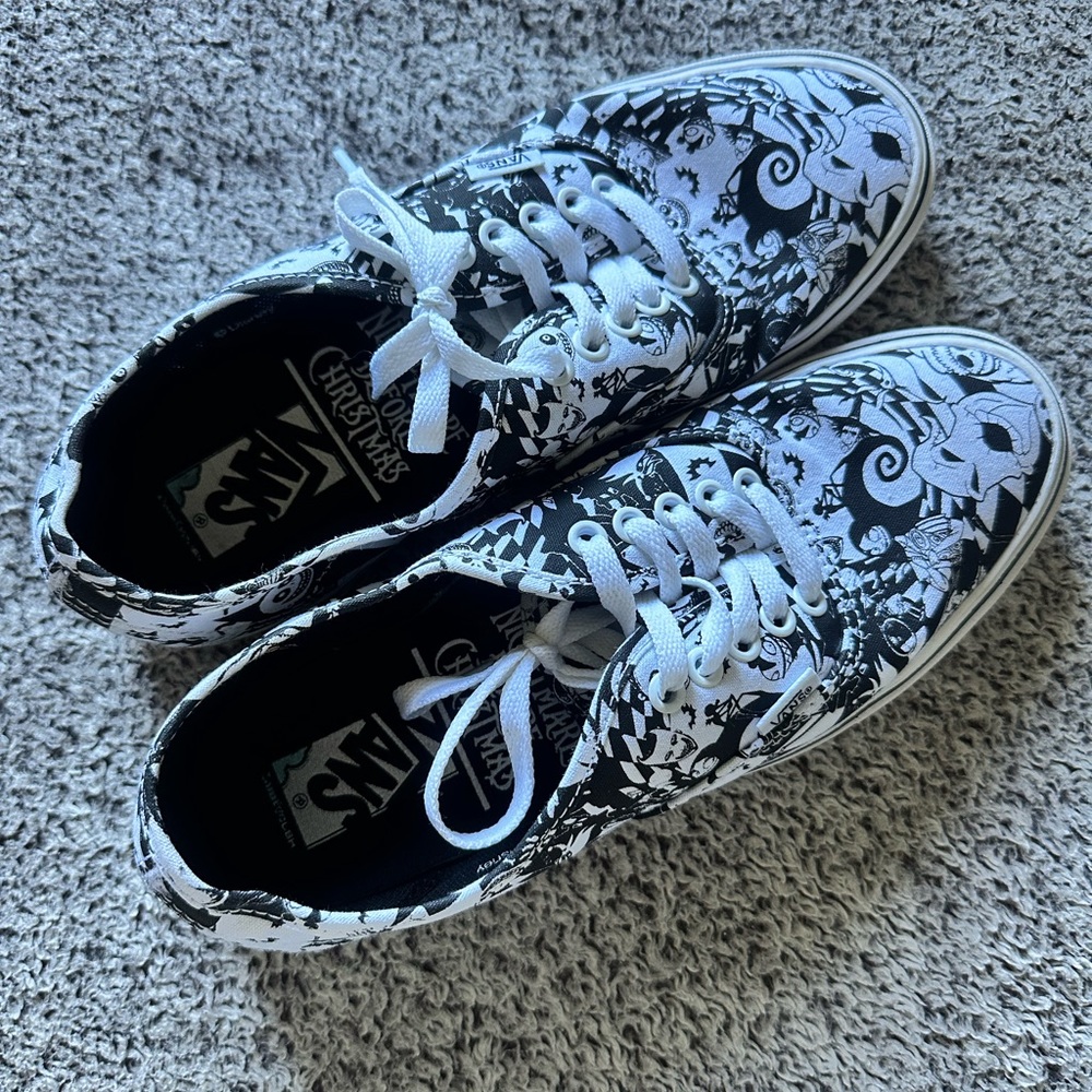 Vans Nightmare Before Christmas LIKE NEW